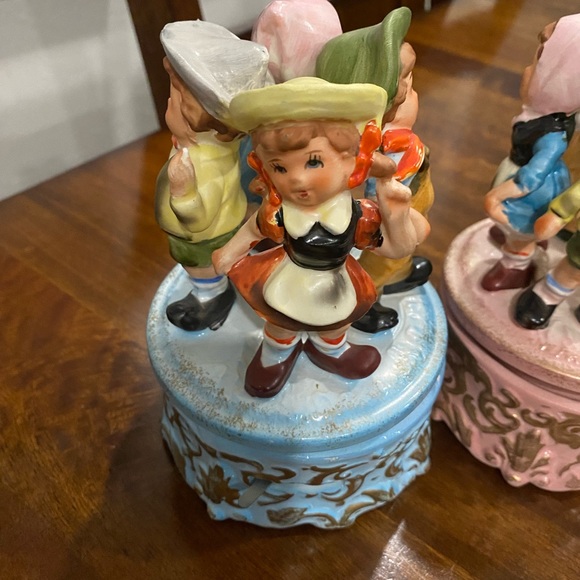 2-VINTAGE MUSIC BOX 4 YOUNG CHILDREN, PRICE IMPORT JAPAN PLAYS  "LONDON BRIDGES" - Picture 3 of 13